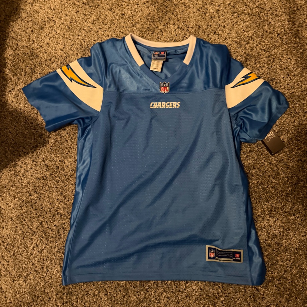 Women’s nfl chargers jersey